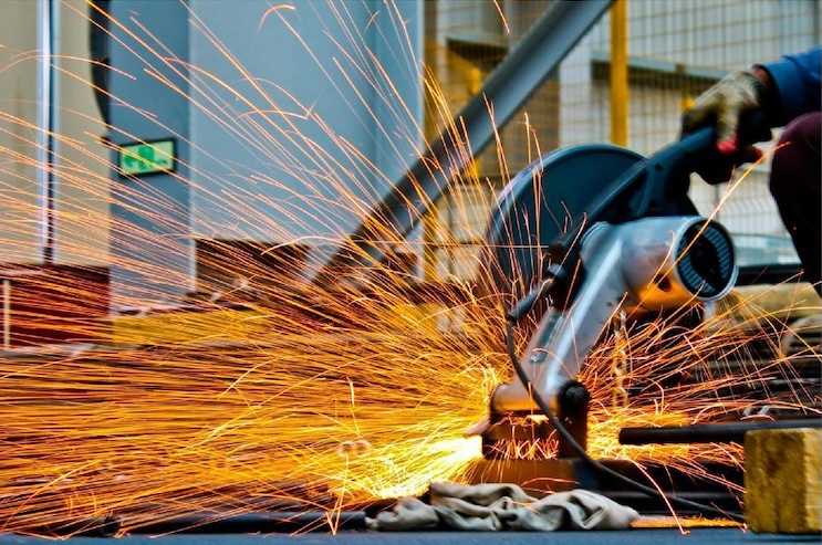 table saw sparks